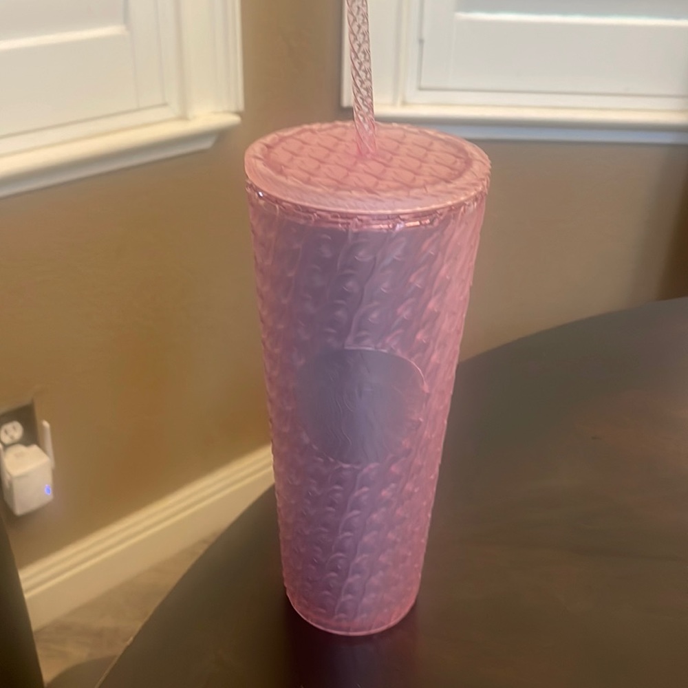 NWT Starbucks pink chain Tumbler 2024